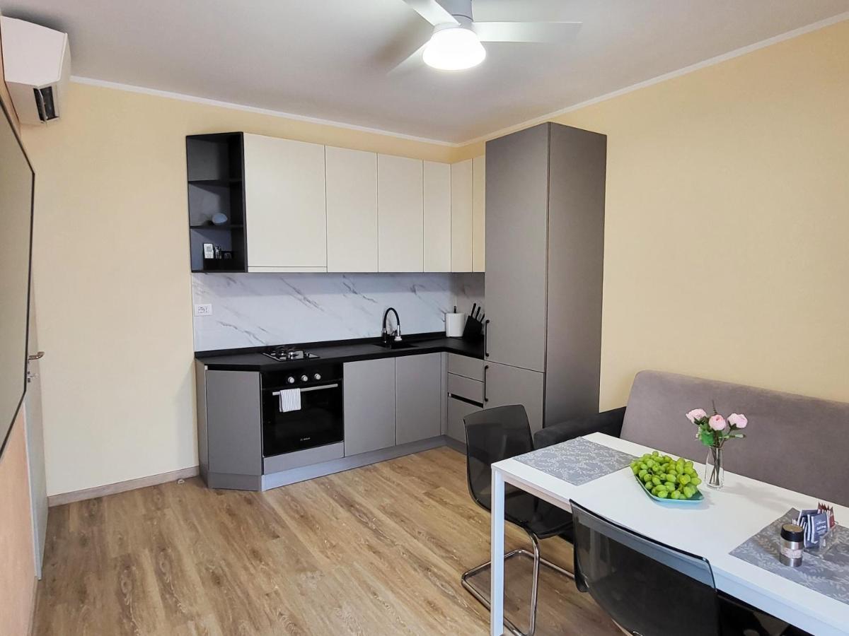 Casa Lariana Appartement Lecco Buitenkant foto
