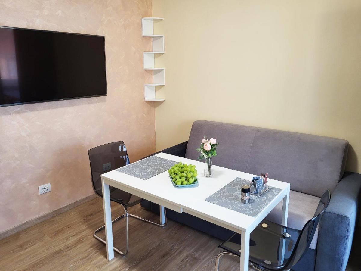 Casa Lariana Appartement Lecco Buitenkant foto